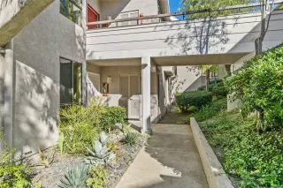 Photo #2: OC23218217 Listing