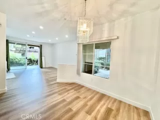 Photo #2: OC23218456 Listing 