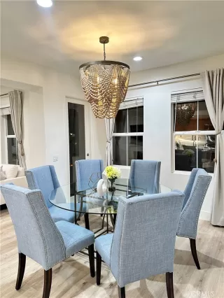 Photo #4: OC23218554 Listing 