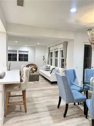 Photo #5: OC23218554 Listing 