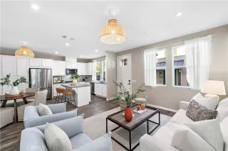 Photo #5: OC23218572 Listing