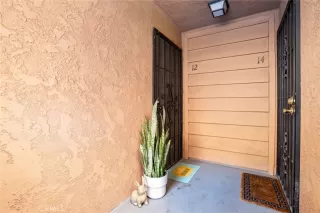 Photo #2: OC23218606 Listing 