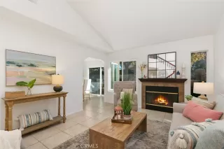 Photo #6: OC23218891 Listing 