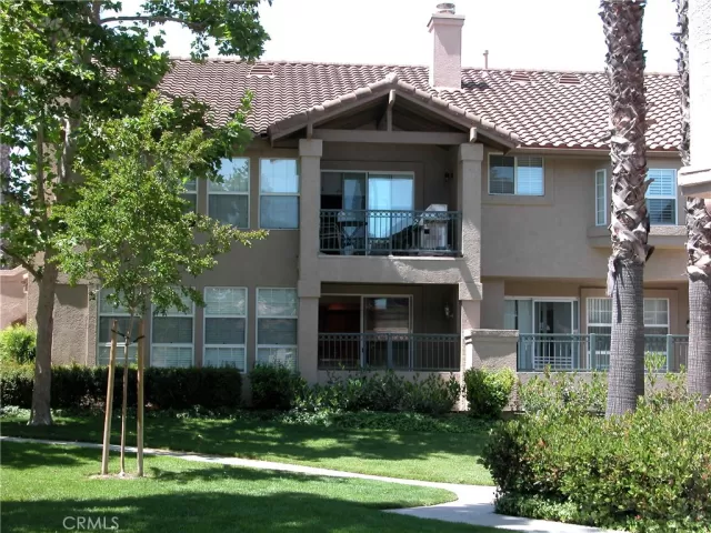 MLS: OC23218971 Condo For Sale