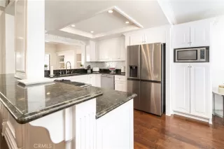 Photo #6: OC23219133 Listing 