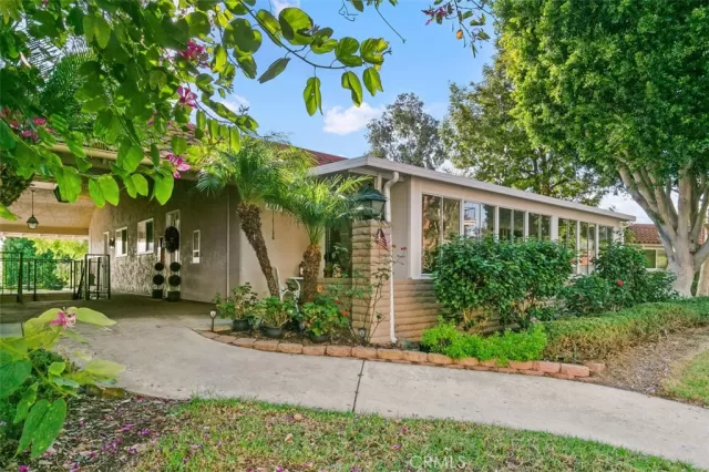 MLS: OC23219376 Condo For Sale