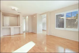 Photo #2: OC23219550 Listing 