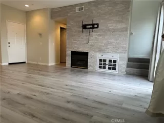 Photo #2: OC23219594 Listing 