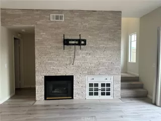 Photo #4: OC23219594 Listing 