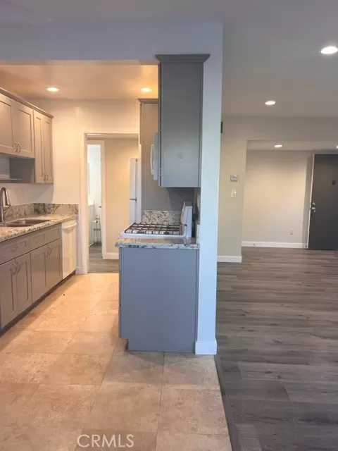 MLS: OC23219912 Condo For Sale