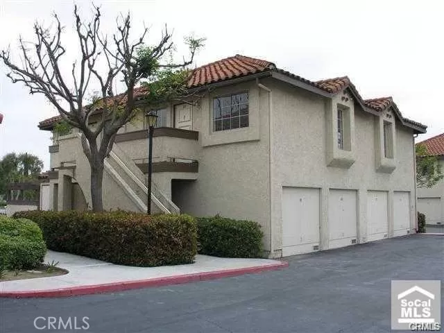 MLS: OC23219977 Condo For Sale
