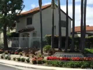 Photo #3: OC23219977 Listing 