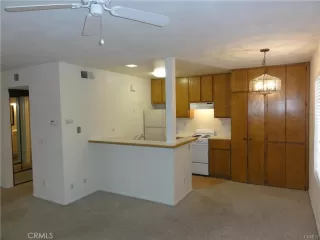 Photo #4: OC23219977 Listing 