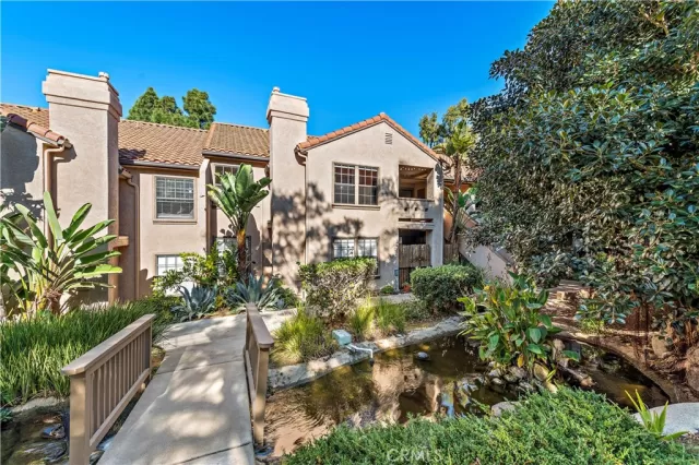 MLS: OC23220003 Condo For Sale