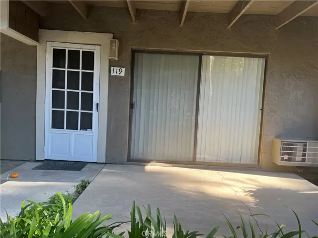 MLS: OC23220031 Condo For Sale