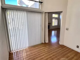 Photo #4: OC23220039 Listing 