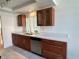 Photo #6: OC23220291 Listing