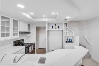 Photo #6: OC23220337 Listing 