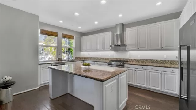 MLS: OC23220433 Condo For Sale