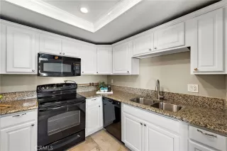 Photo #5: OC23220486 Listing 