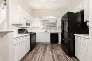 Photo #5: OC23220576 Listing 