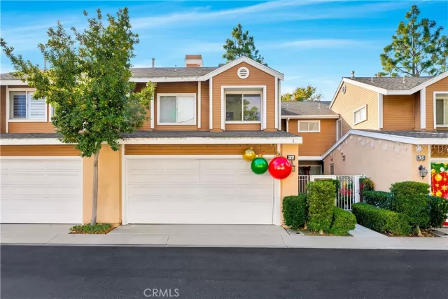 MLS: OC23220577 Condo For Sale