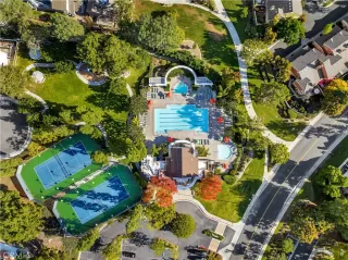 Photo #6: OC23220577 Listing 