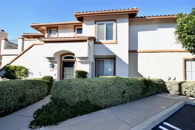 MLS: OC23220881 Condo For Sale