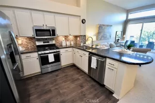 Photo #4: OC23220881 Listing 