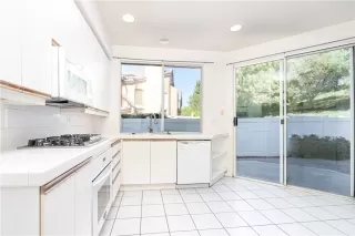 Photo #4: OC23220900 Listing 