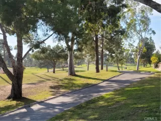 Photo #4: OC23220901 Listing 