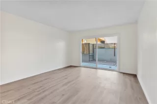 Photo #3: OC23221364 Listing 