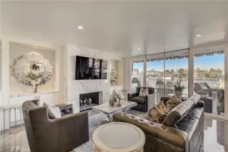 Photo #2: OC23221481 Listing 