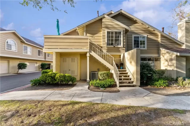 MLS: OC23221520 Condo For Sale