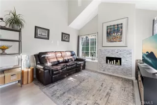 Photo #3: OC23221520 Listing