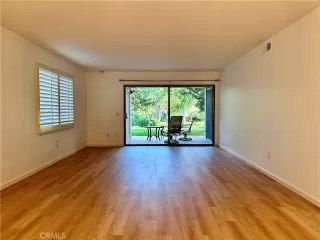 Photo #4: OC23221612 Listing 