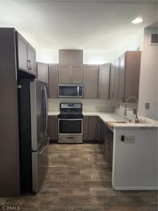 Photo #2: OC23222037 Listing 