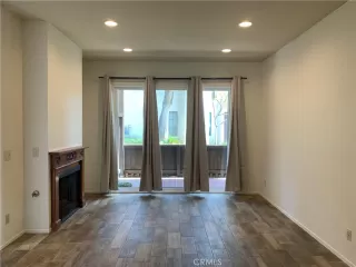 Photo #6: OC23222037 Listing 