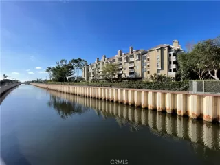 Photo #1: OC23222039 Listing 