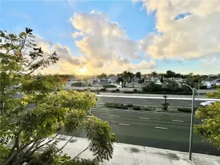 Photo #3: OC23222039 Listing 