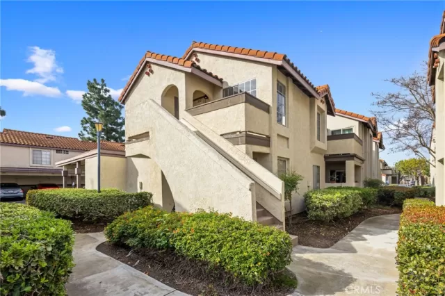 MLS: OC23222070 Condo For Sale