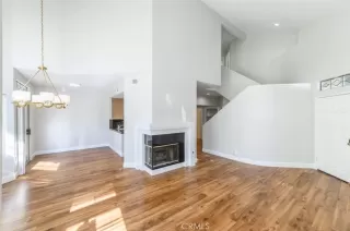 Photo #4: OC23222299 Listing 