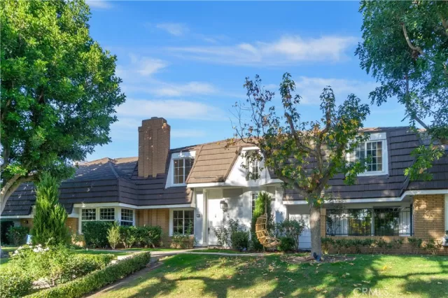 MLS: OC23222349 Condo For Sale