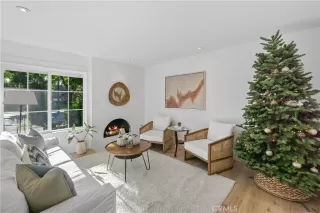 Photo #2: OC23222349 Listing 