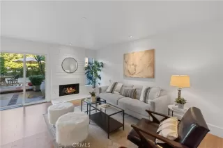 Photo #4: OC23222349 Listing 