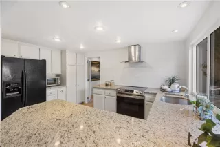 Photo #6: OC23222349 Listing 