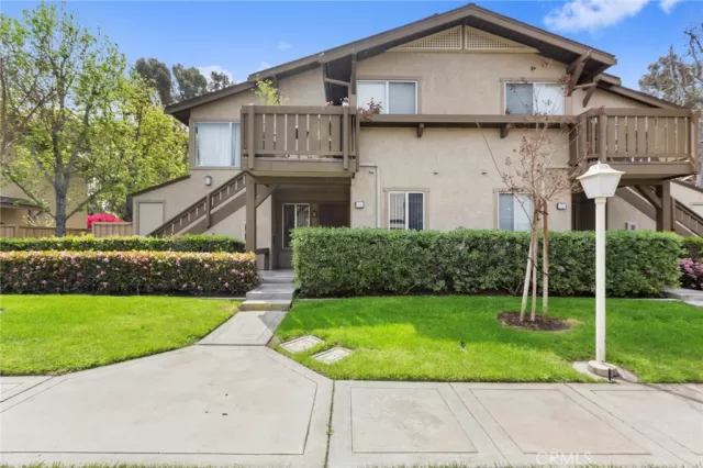 MLS: OC23222377 Condo For Sale