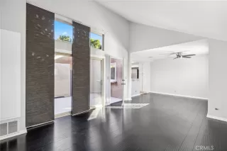 Photo #2: OC23222434 Listing 