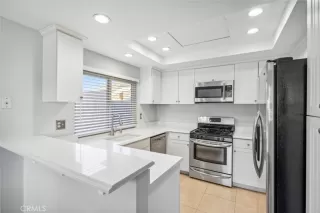 Photo #6: OC23222434 Listing 