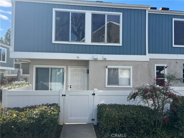 MLS: OC23222631 Condo For Sale